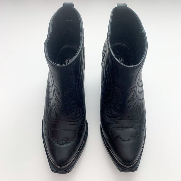 H&M Leather Western Cowgirl Core Block Heel Black Ankle Cowboy Boots Size 38 - Picture 1 of 13